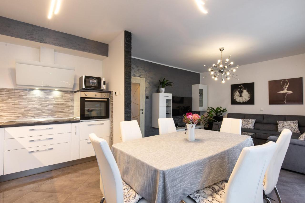 Villa Nina Baska Bagian luar foto