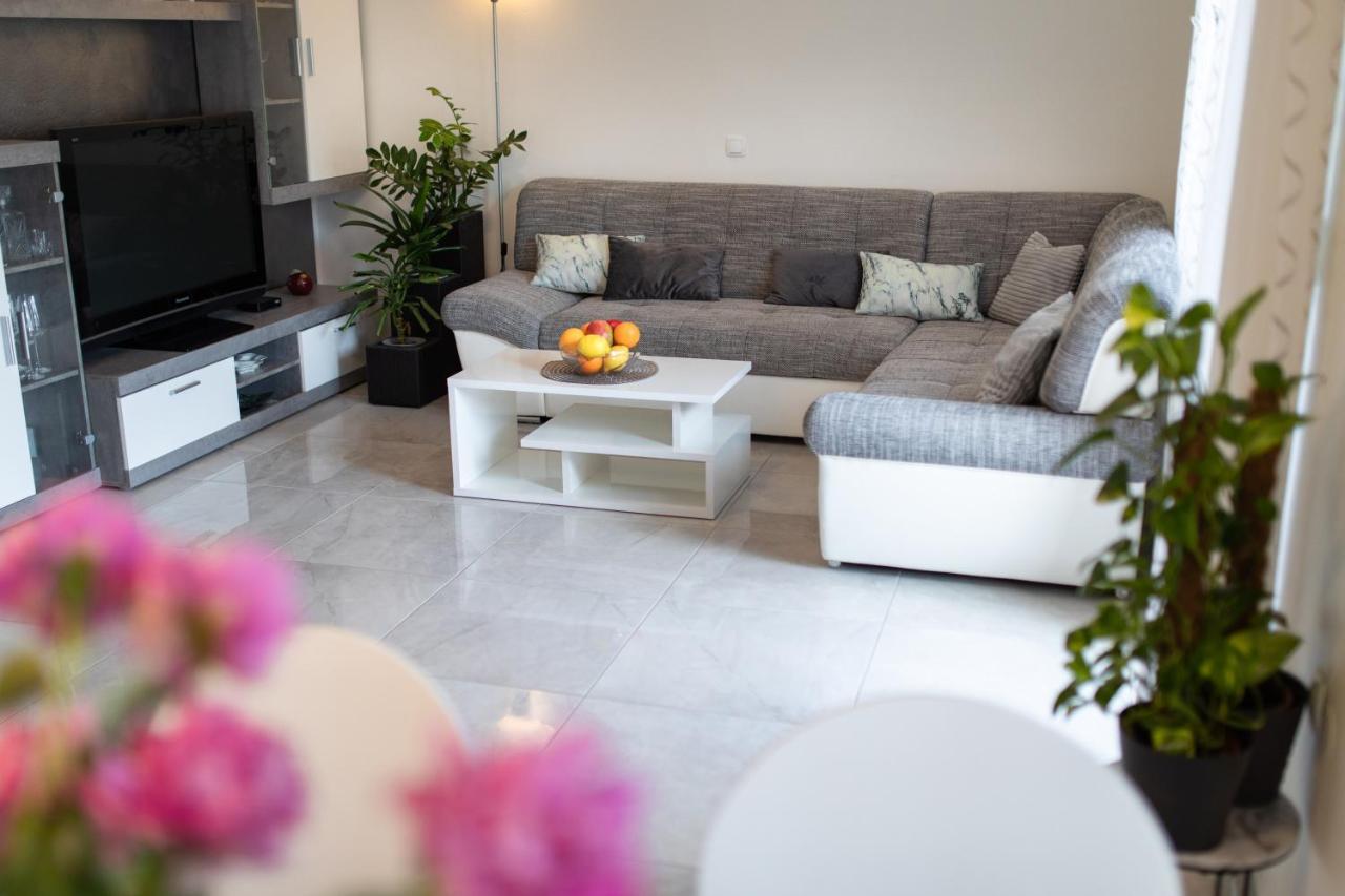 Villa Nina Baska Bagian luar foto