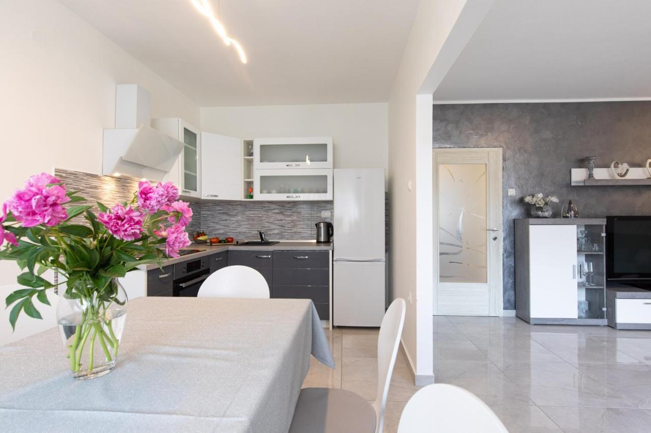 Villa Nina Baska Bagian luar foto