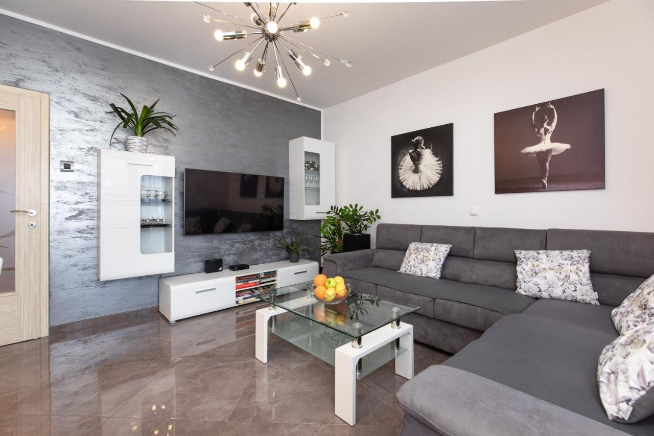 Villa Nina Baska Bagian luar foto
